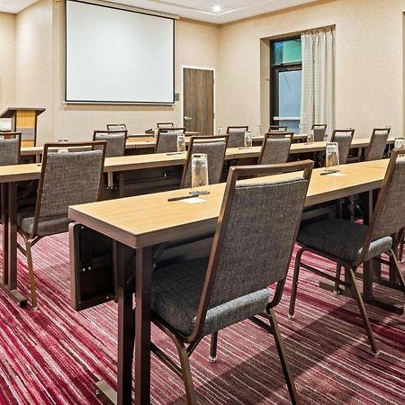 Courtyard By Marriott Houston Northeast Hotel Bagian luar foto