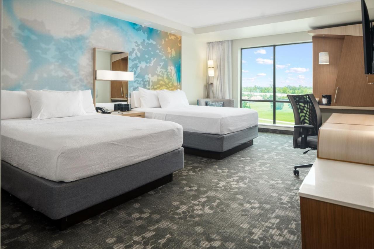 Courtyard By Marriott Houston Northeast Hotel Bagian luar foto